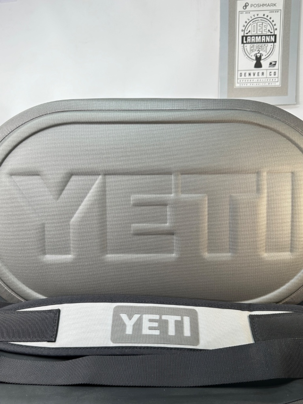 YETI® HOPPER 30 SHOULDER CARRY SOFT COOLER - Picture 7 of 14